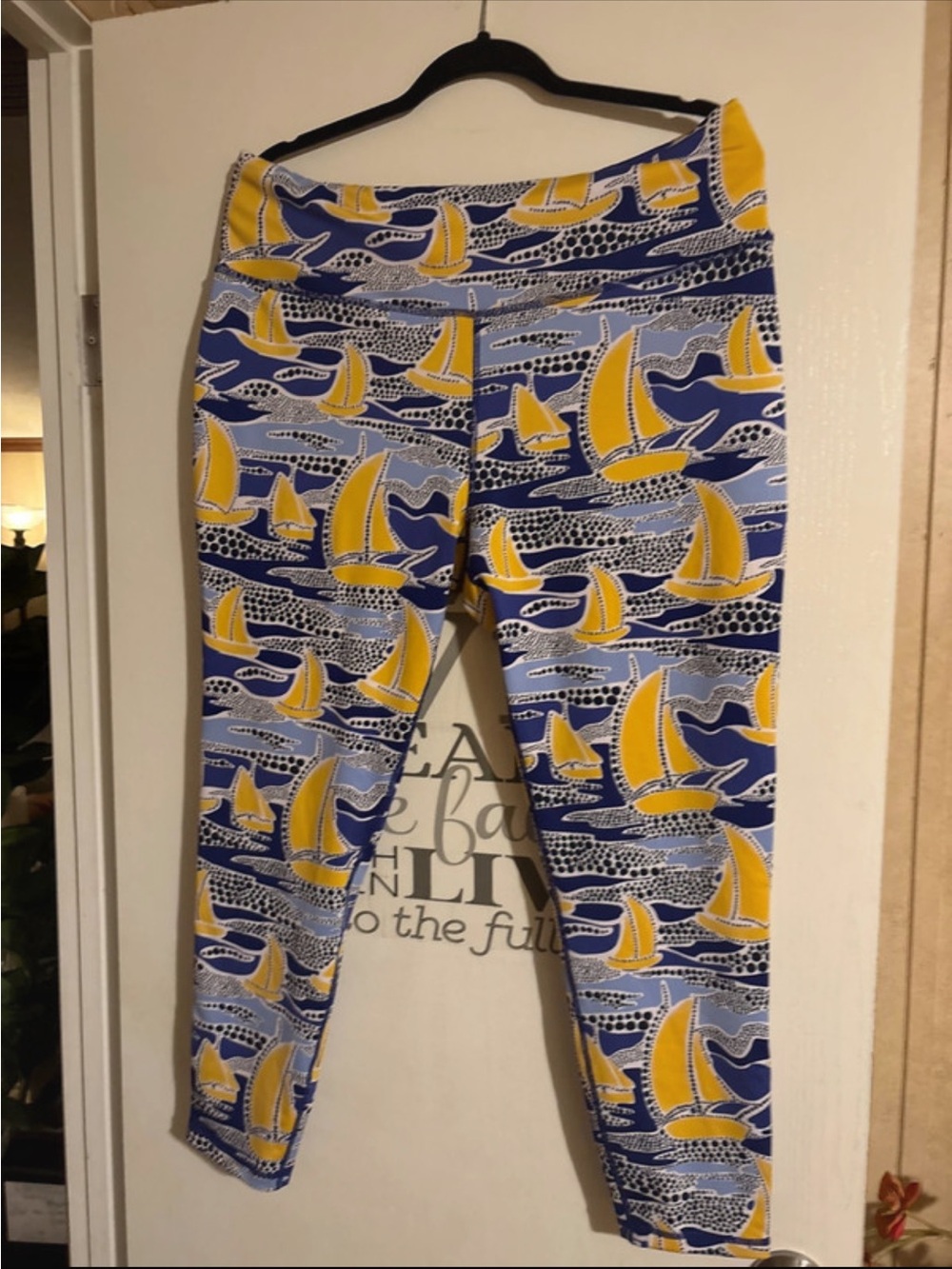 crown & ivy Yellow and Blue Sailboat Print Leggings
